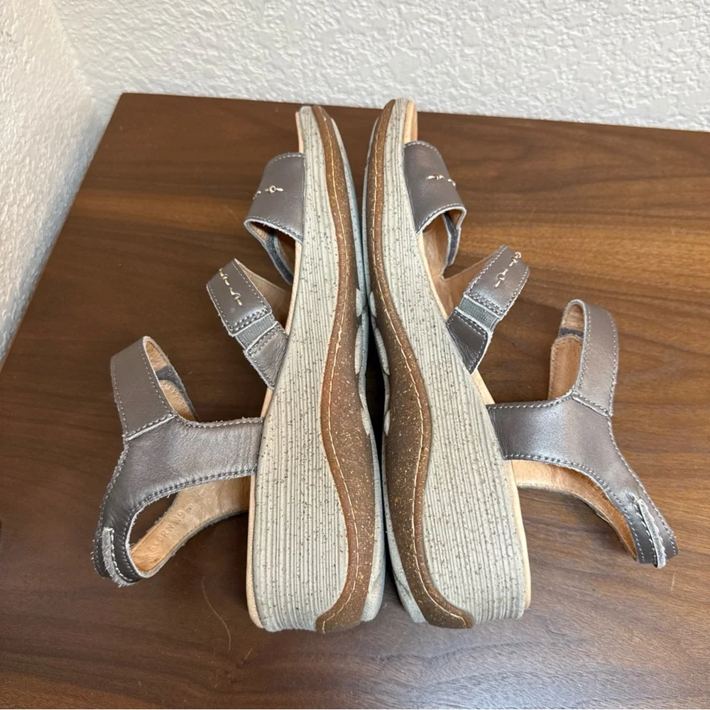 Acorn‎ Sandals Womens 9 Ankle Strap Gray Slip On Hook And Loop Open Toe Comfort